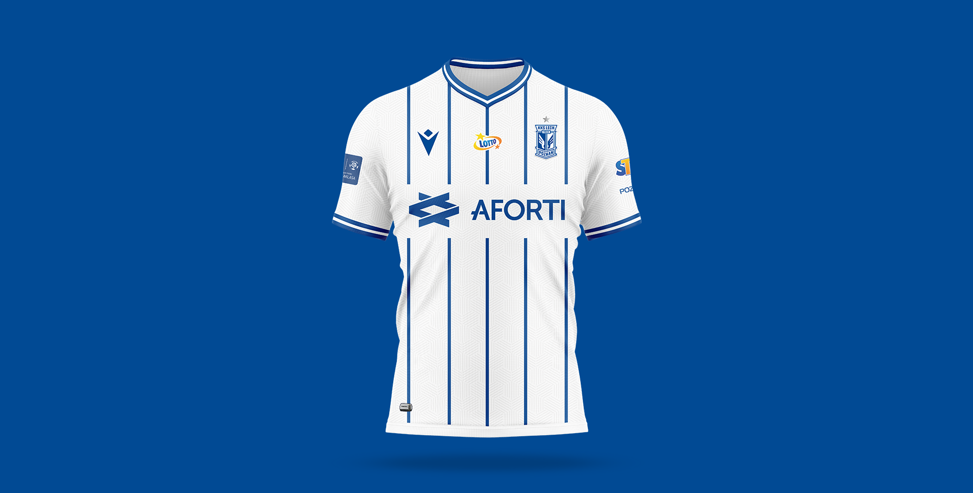 Biała koszulka z niebieskimi paskami