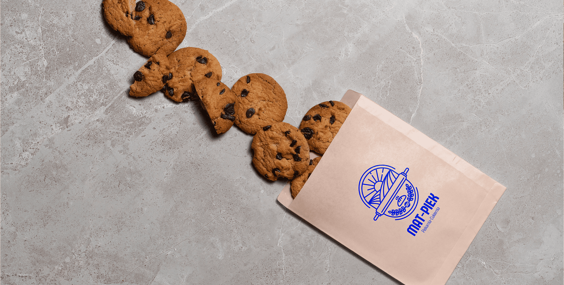 Ciasteczka wypadają z torby